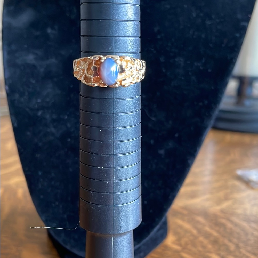 Men’s star sapphire ring. Size 11 3/4.